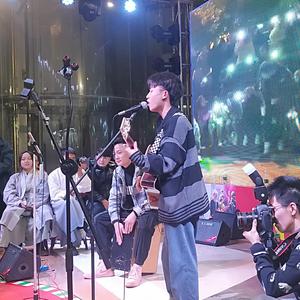 黑人男女交配一区
